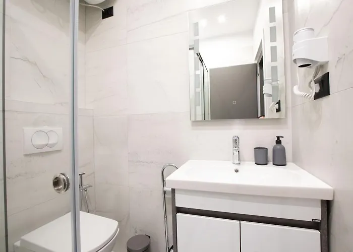 Dea's 아파트 티라나