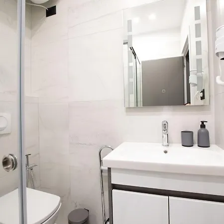 Dea's Apartment Tirana